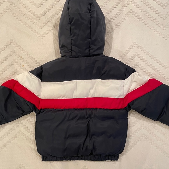 pull and bear red puffer coat